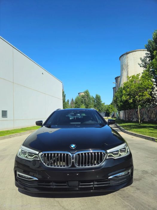 BMW Seria 5 BMW 540ix Luxury Line - B&W Diamond