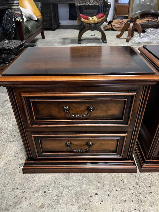 Noptiere Baroc/provenienta Italia!