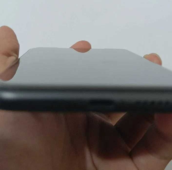 IPHONE 11 64 GБ (ideal holatda / в идеальном состоянии)