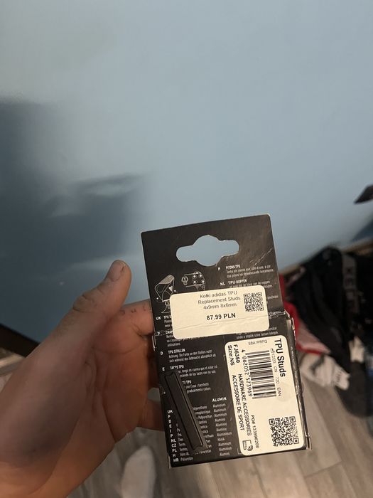 Пласмесови шипове за ботонки