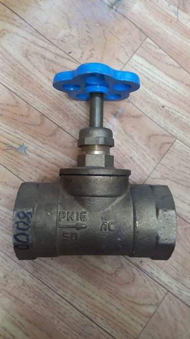 Продаю краны диаметр 50