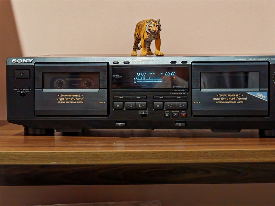 Sony TC-WR681. Dublu deck autoreverse. Ca nou. Preț fix !