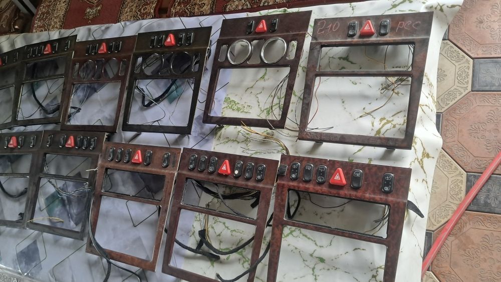 Мерс.210 Зап по салону.