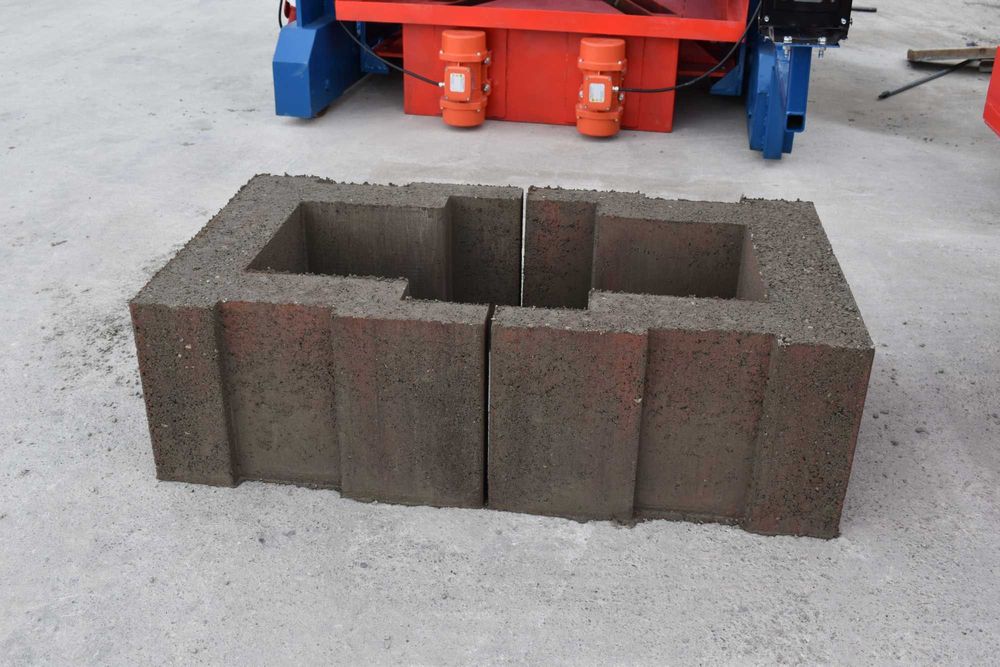 PRESA (MASINA) pentru rigole, rigola pereată, rigola beton