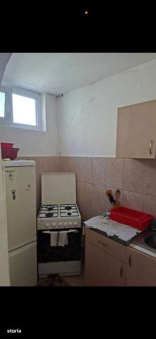 Garsonieră confort 1 de vânzare, etaj 2 , mobilată