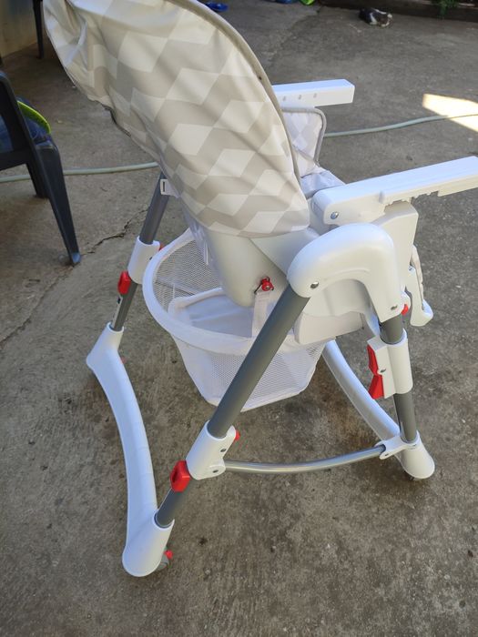 Scaun de masa pentru copii