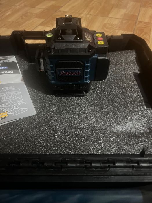Уровень лазерный  makita bosch