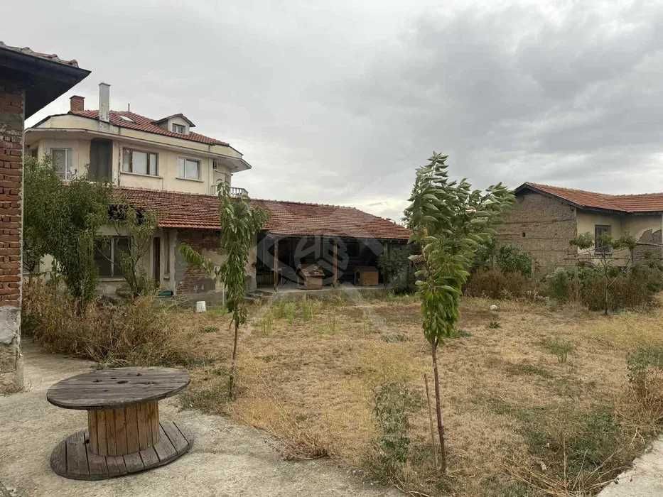 Продава се Къща в Първомай - 240 кв.м за 282 €/кв.м - Снимка #9