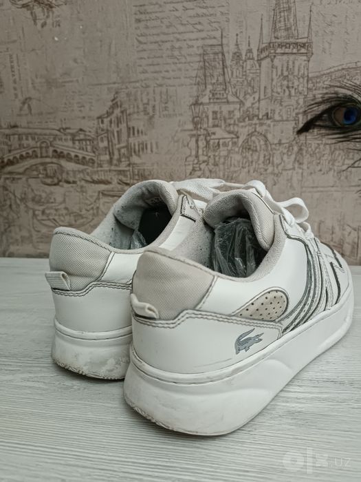 Оригинальные кроссы Lacoste