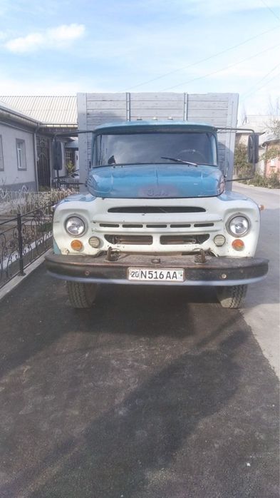Zil 130  sotiladi