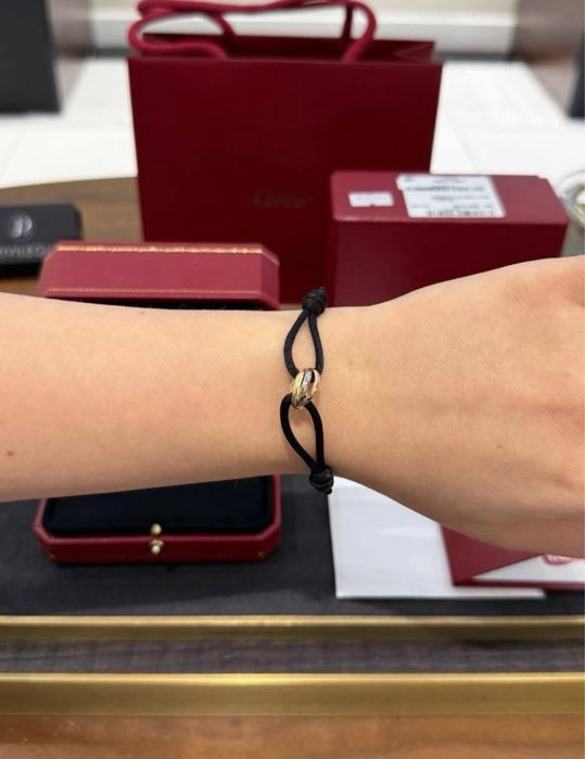 Гривна сатетен конец Cartier