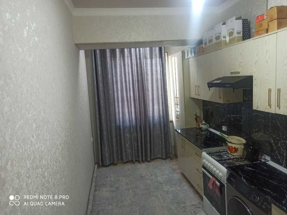 Ekskavatirniyda 2 xonali  hamma jixozlari mavjud uy sotiladi