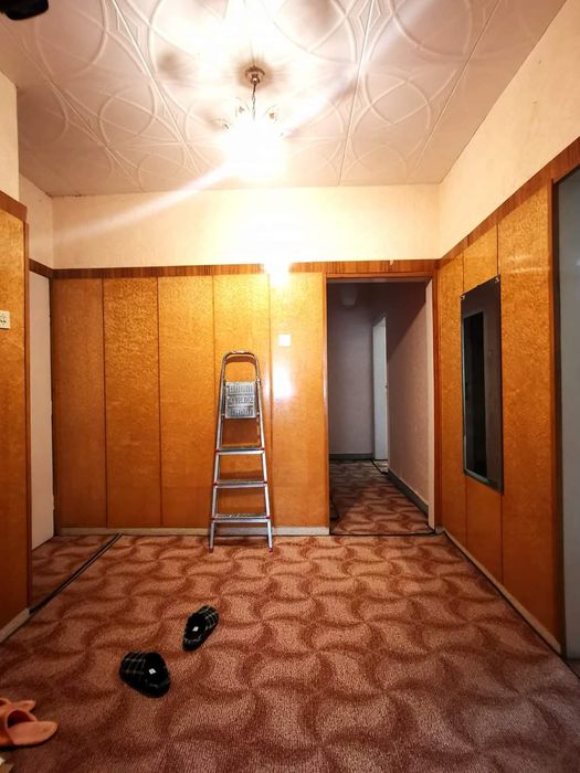 Панорамен, четиристаен тухлен апартамент в центъра