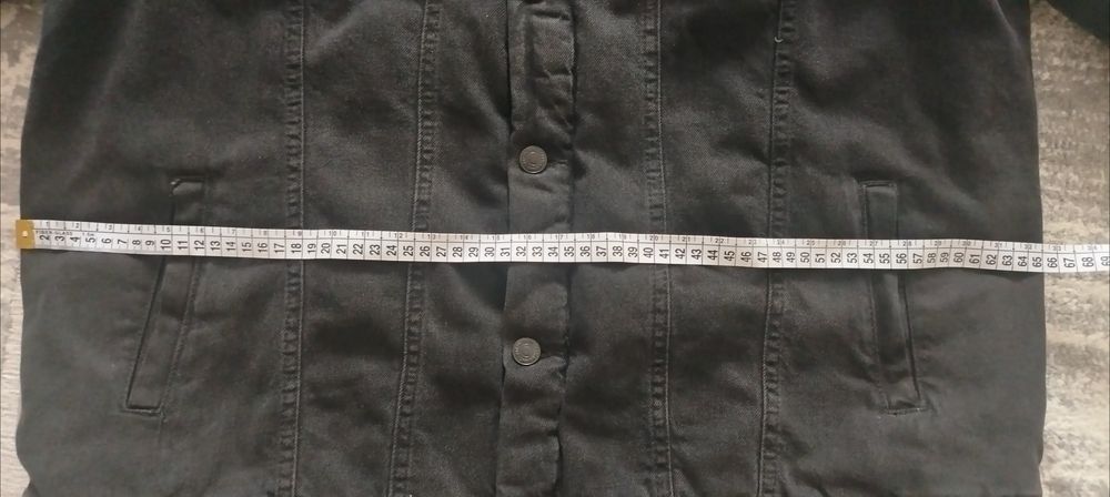 Куртка джинсовая