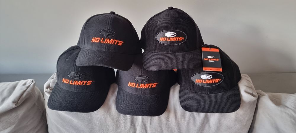 NO LIMITS шапка  Italy