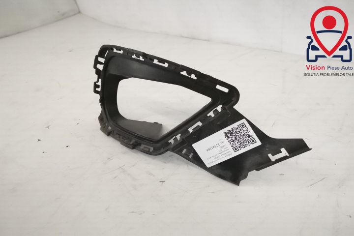 Десен въздушен дефлектор / Desен vazdushen deflector Оригинален, в доб