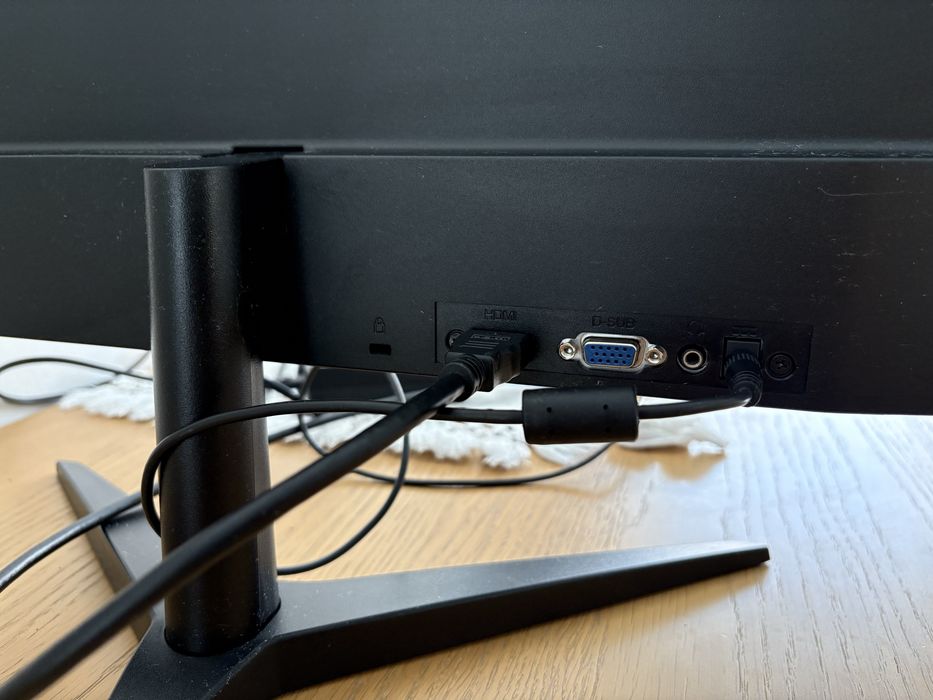 Monitor aoc 24” ca nou
