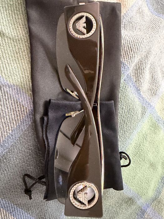 Продам солнцезащитные очки Armani