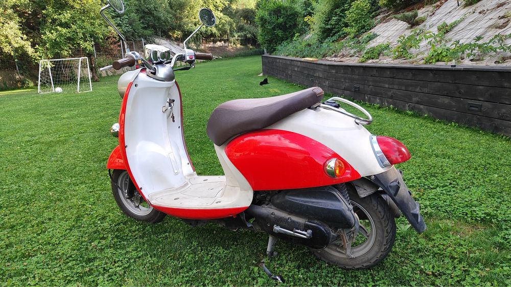 Продам yamaha vino