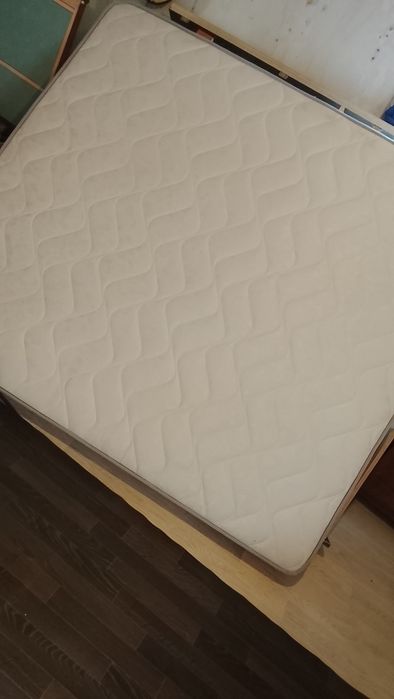Продам матрас отличный