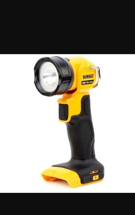 Лед фенер Dewalt DCL040