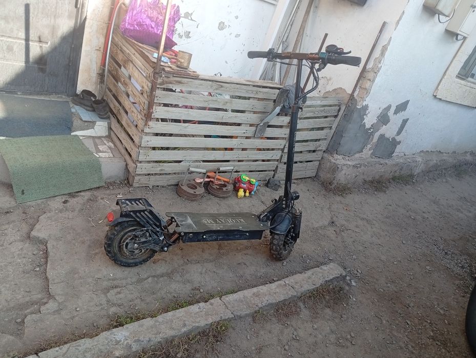 Электро самокат куго м5