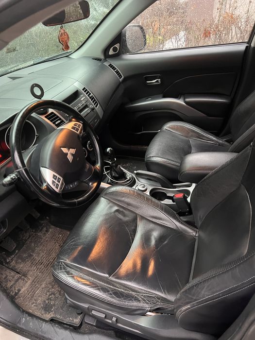 Mitusbishi Outlander 2.0 diesel