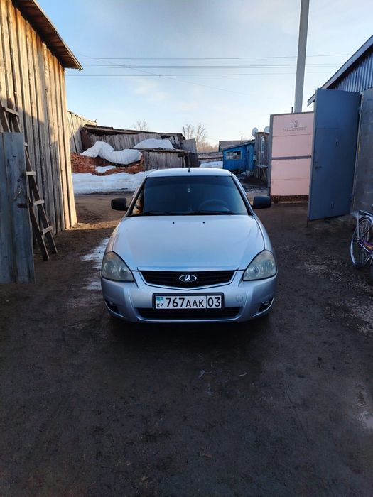 Продам Приору 2012 года