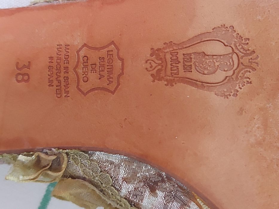 Saboți piele  Belen Dónate,cu aplicații dantela 37