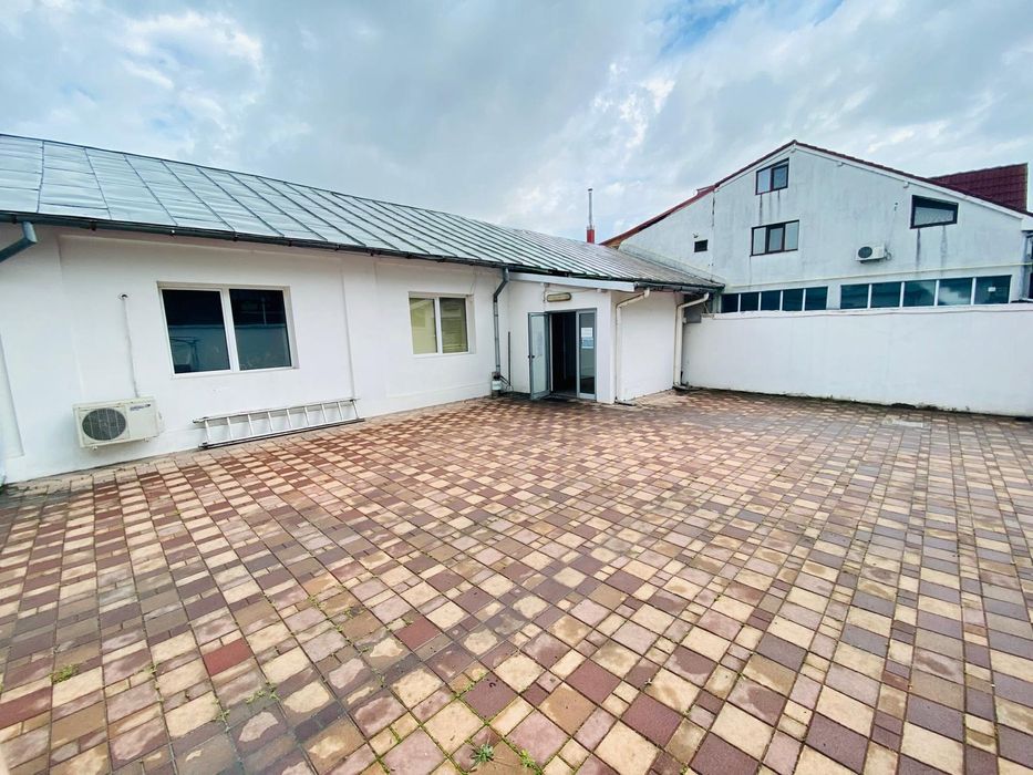 950 m2 constructii & 1.850 m2 teren in zona McDonalds