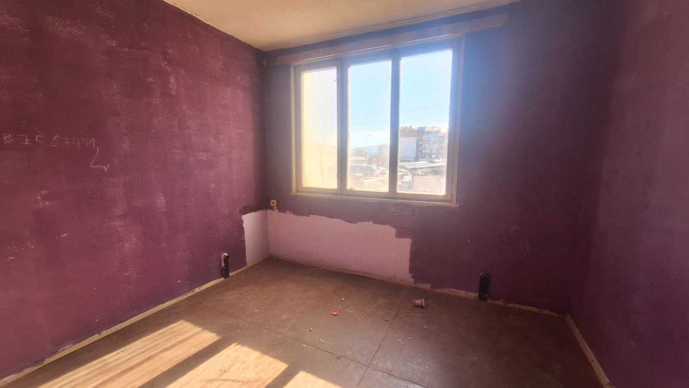 Продава се Къща в Елин Пелин - 100 кв.м за 2350 €/кв.м - Снимка #2