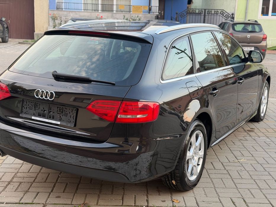 AUDI A4 Avant 2009 — imagine 4