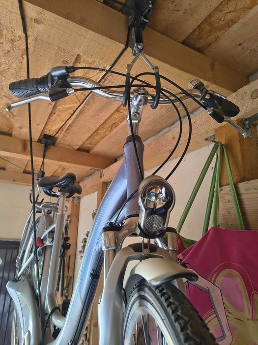 Bicicleta din aluminiu