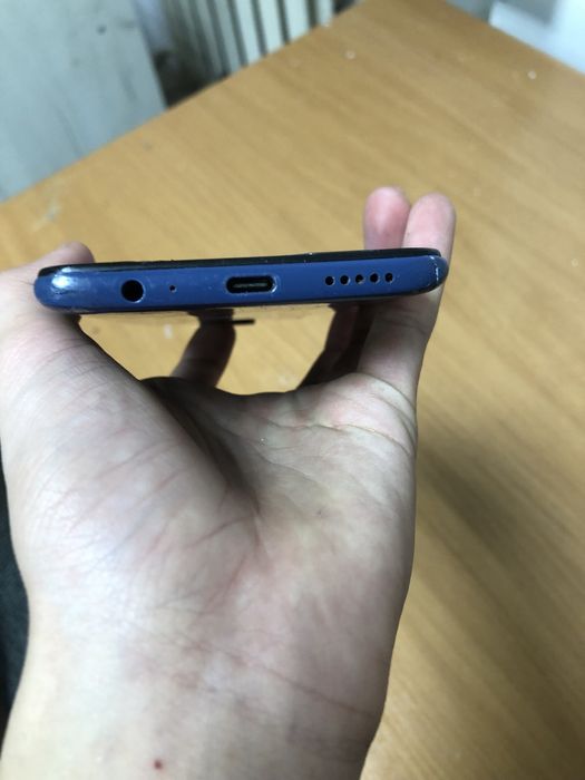 Продам Redmi note 9 4/128 gb