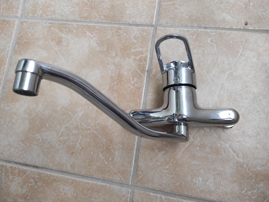 Кухненски смесител Видима