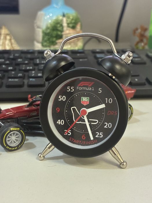 Колекционерски мини будилник Formula 1 – 6х7 см