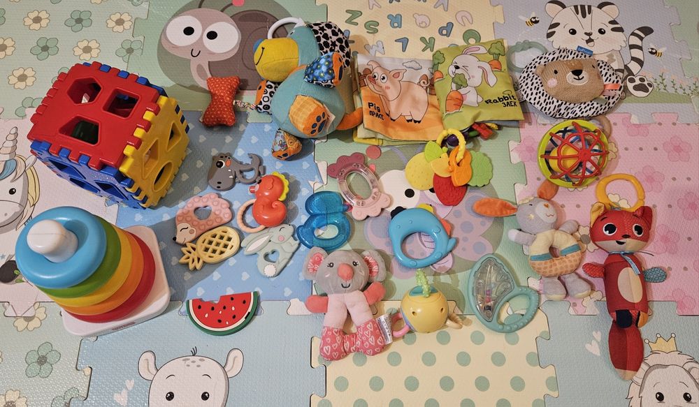 Бебешки играчки, гризалки, сортери