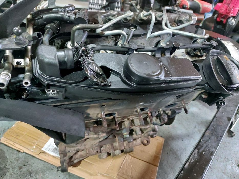 Motor Audi A6 4F / A4 B8 2.0 TDI CAHA 170 CP cu kit injectie complet