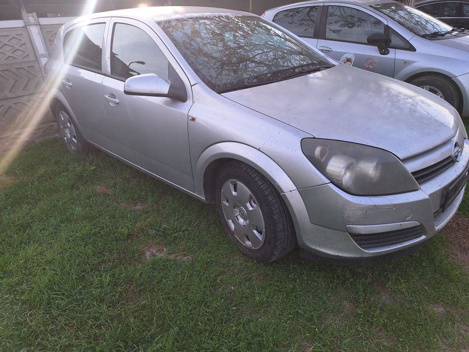Dezmembrez opel astra h 1.7