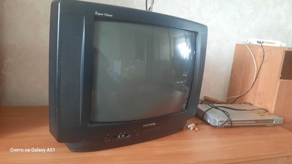 Продам телевизор в рабочем состоянии.