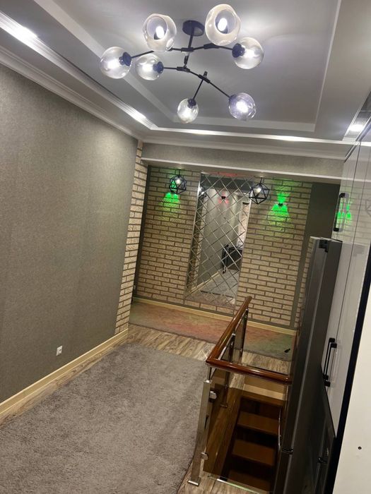 Продается двухкомнатная квартира на 1 этаже