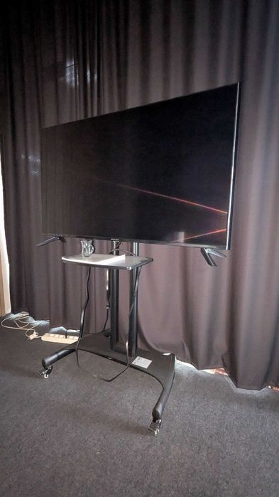 Ziffler TV 55 talik, podstavkasi bilan