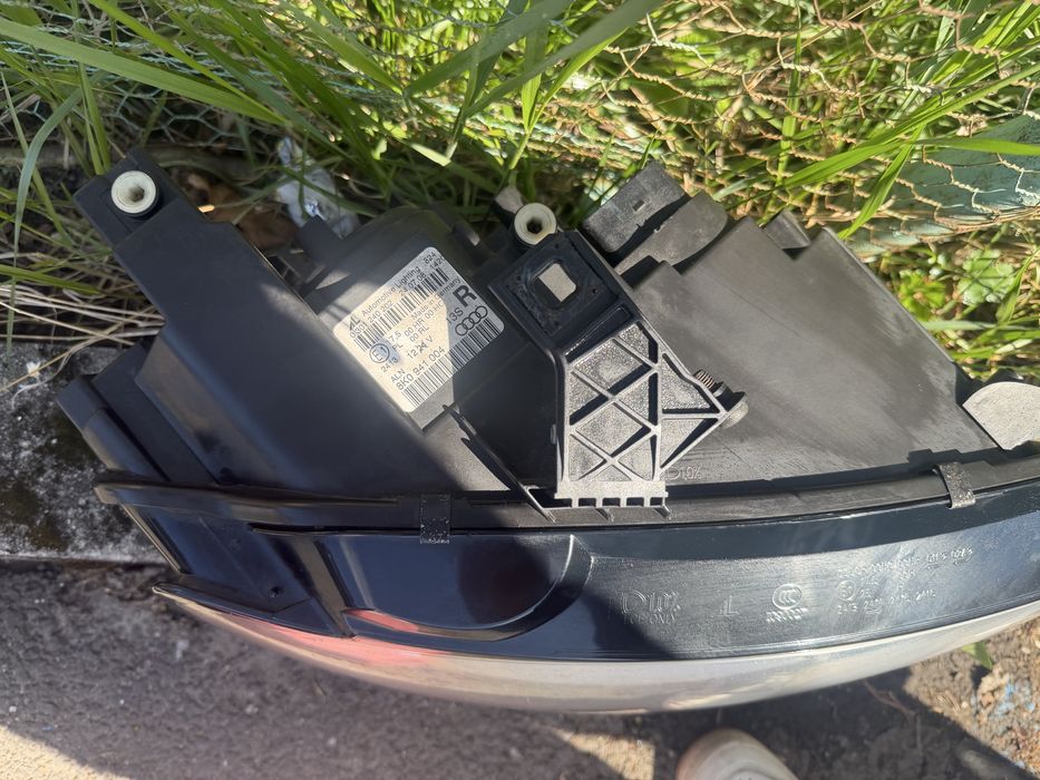 Faruri Audi A4B8 1.8 tfsi halogen light