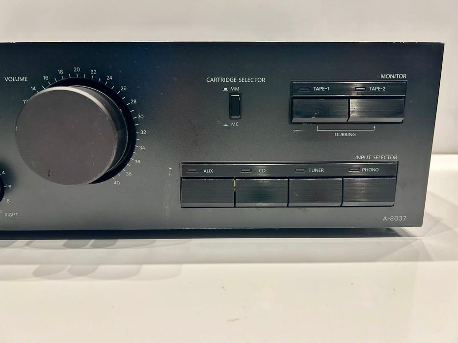 Vand amplificator Onkyo A-8037