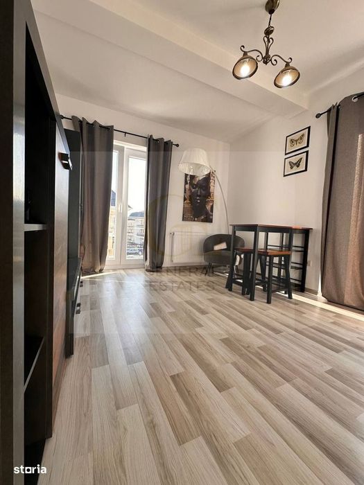 Apartament spre inchiriere zona Coresi