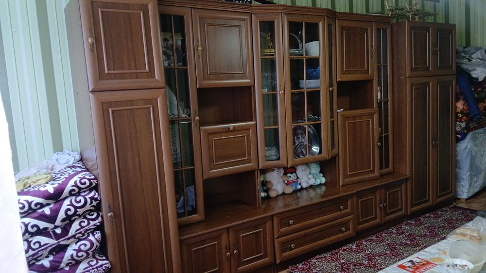 Мебель для гостиной, стенка