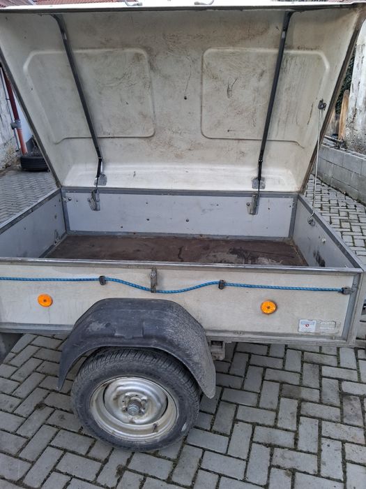 Remorcuta auto 600 kg