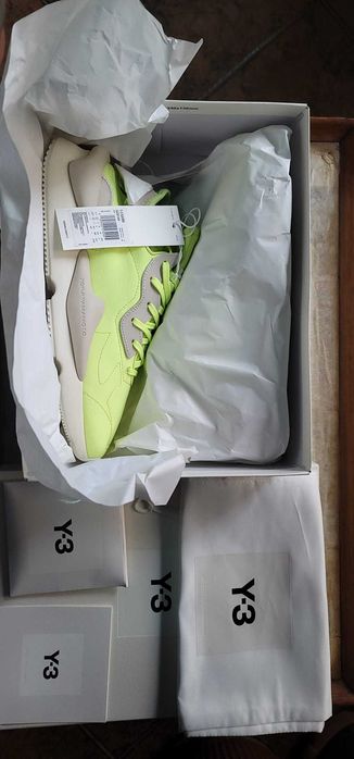 Y-3 Kaiwa Adidas x Yohji Yamamoto noi si folsiti, verifcia descrierea
