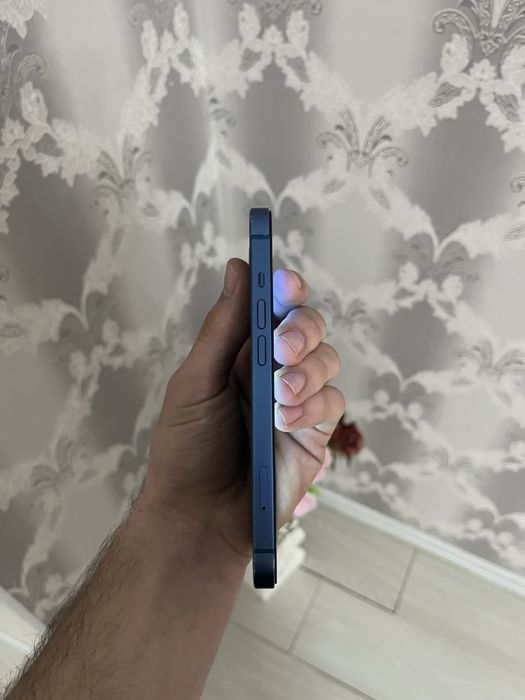 Продамм айфон 13