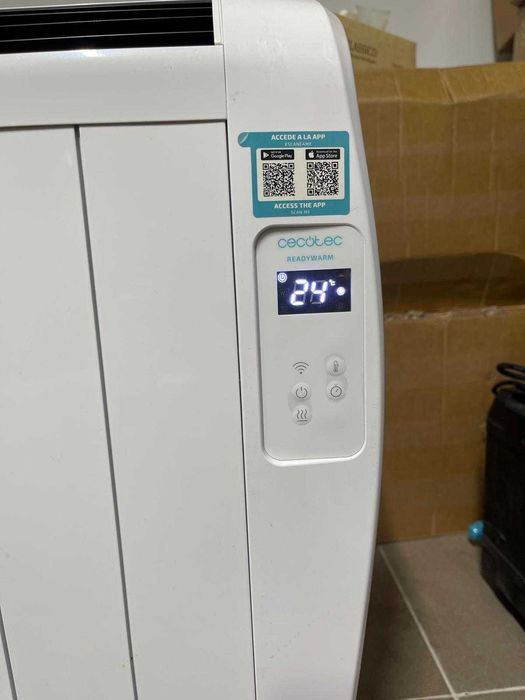 Calorifer electric Cecotec Ready Warm 1200, 900 W, montare pe perete sau pe podea, temporizator, afișaj LCD, control prin WiFi
